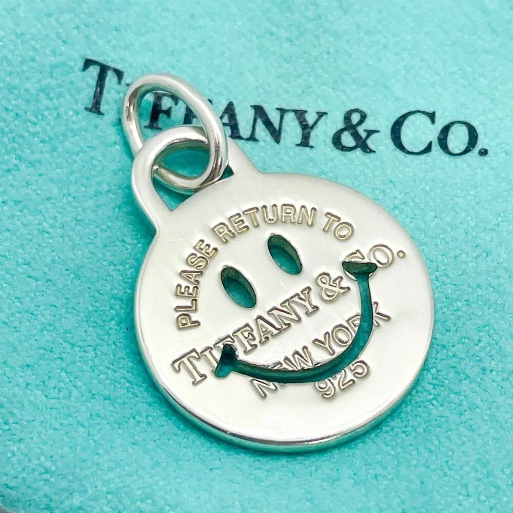 RARE Tiffany & Co Return to Tiffany Smile Happy Charm Pendant Silver - Picture 10 of 16